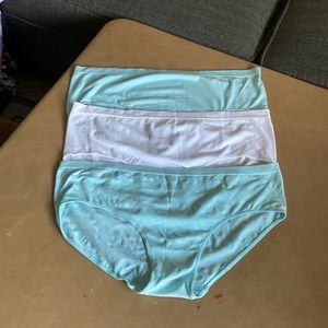 NEw - 3pair Secret Treasures Hi-Cut Panties, Size 4X, 93% Nylon 7% Spandex